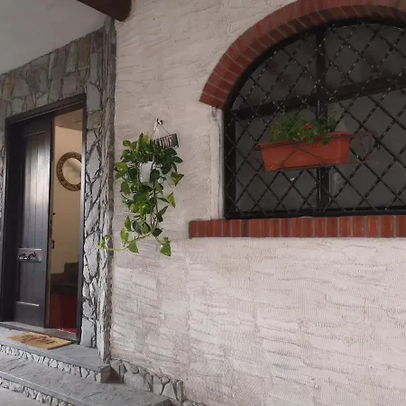 Noemi Bed & Breakfast *