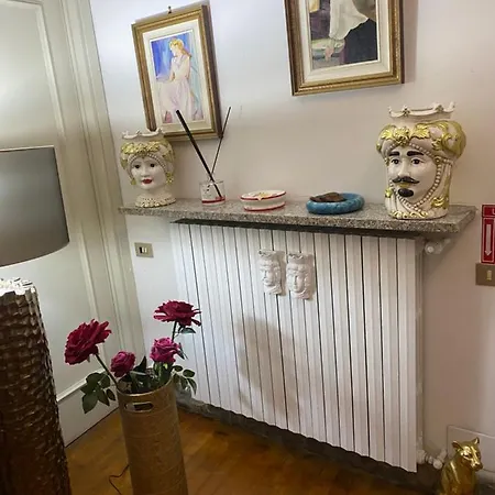 Noemi Bed & Breakfast *