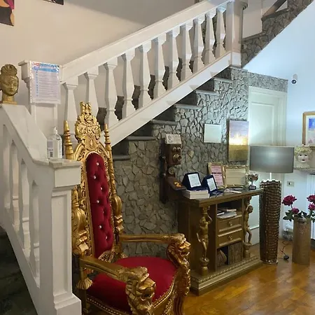 Noemi Bed & Breakfast *